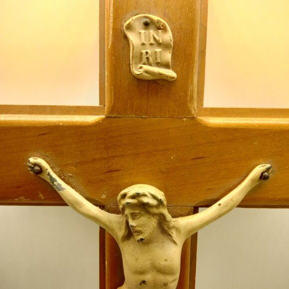 Antique Wooden Wall Crucifix With Hidden Compartment Candles Holy Water Bottle - Picture 13 of 16